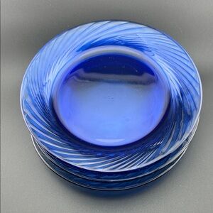 PYREX Elegant Blue Glass Plates Set of 6